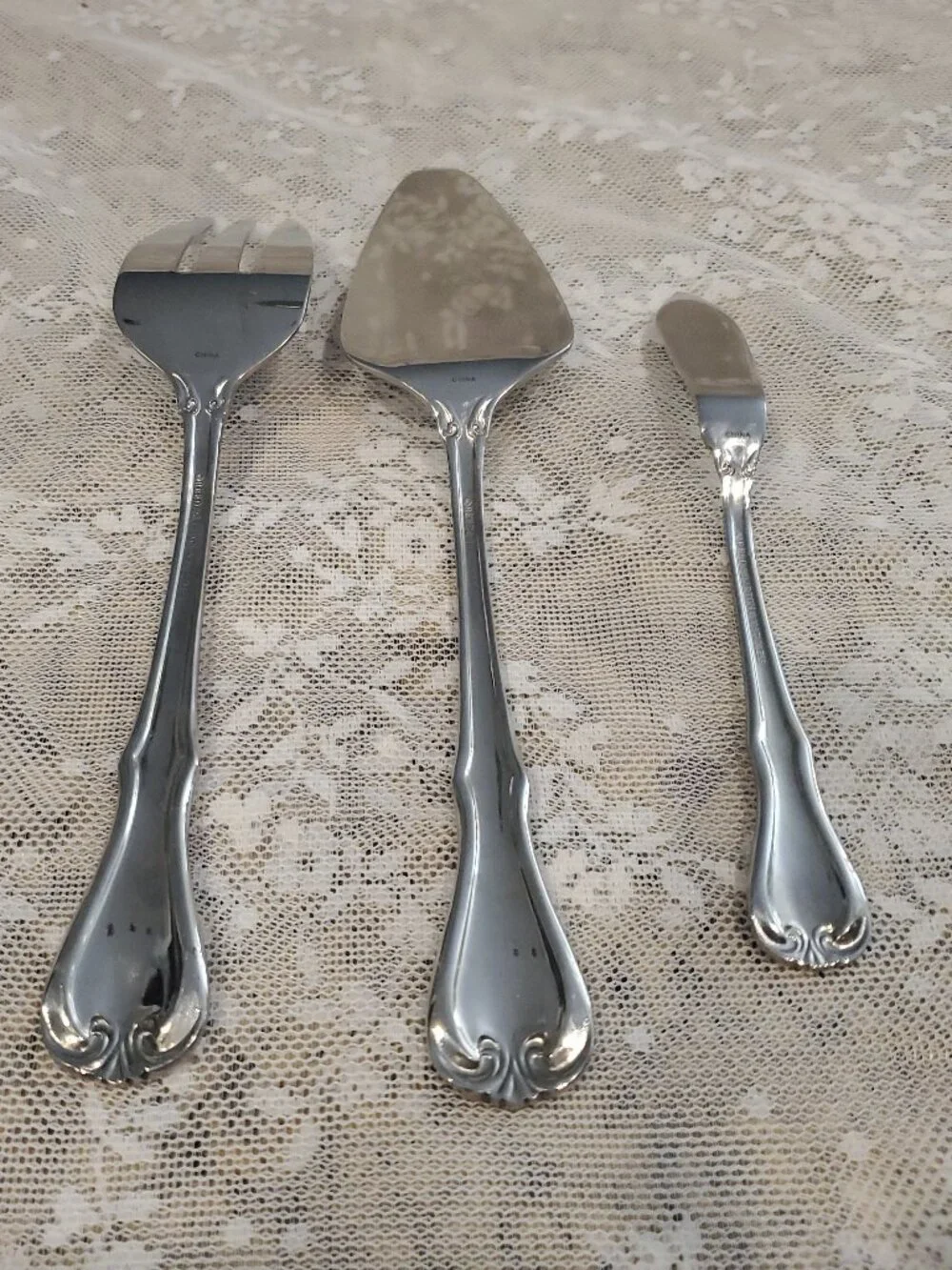 Reed & Barton 18/10 stainless flatware BRISTOL Glossy 3 piece Serving Misc. Lot